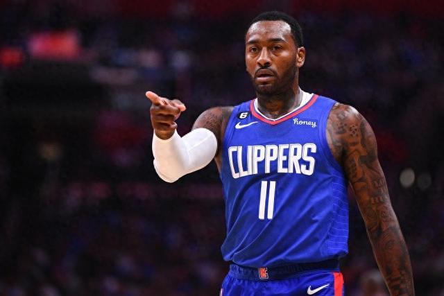 哈利伯顿35分迪文空砍35分 步行者胜尼克斯1-2